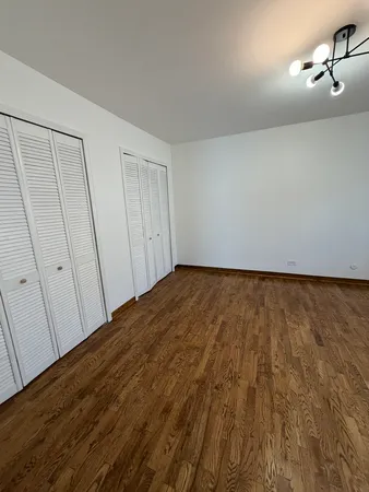 $179,000 | 905 Graceland Avenue, Unit 7, Des Plaines, IL 60016