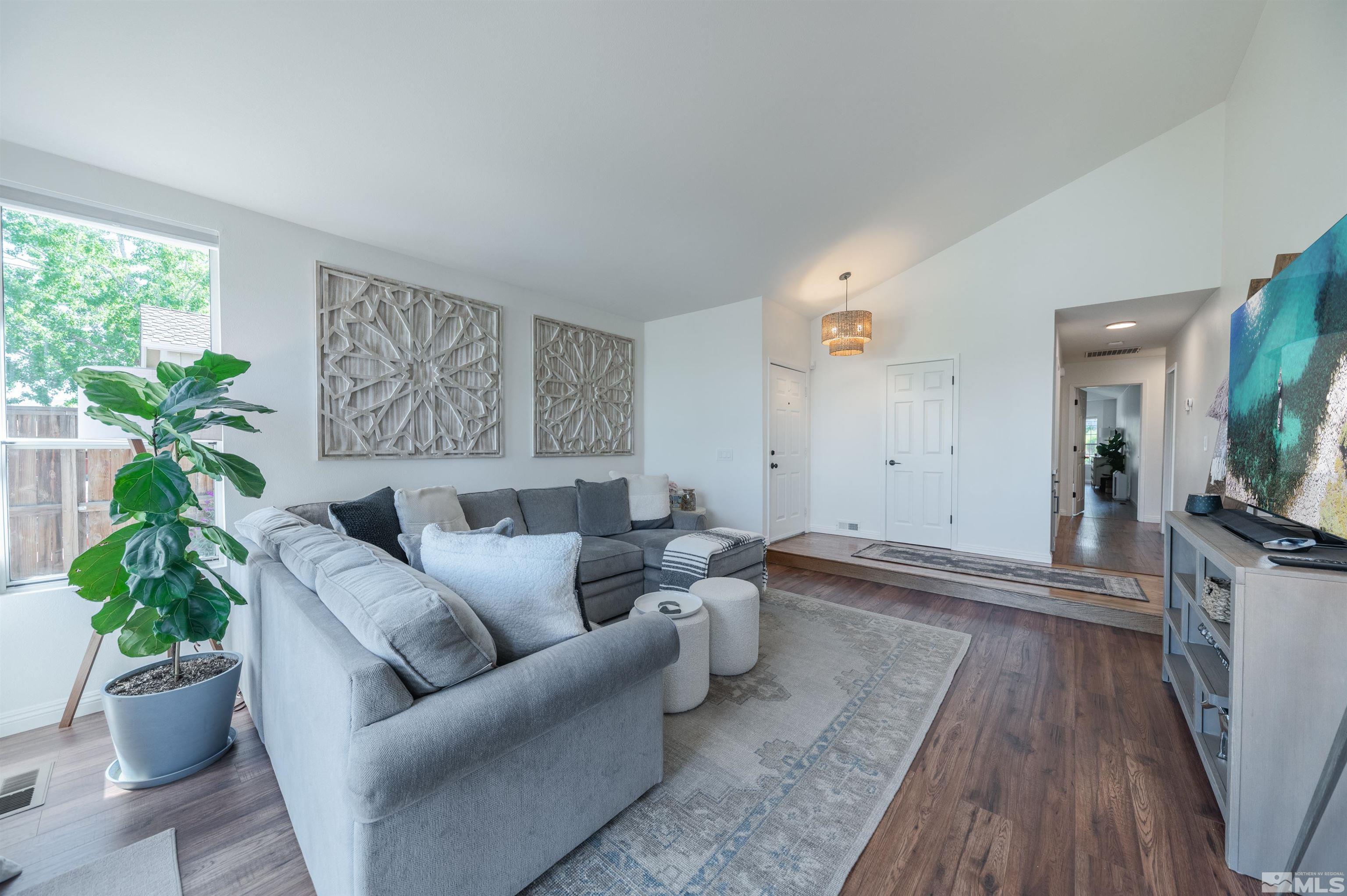 2360 Gold Ridge Drive Reno, NV 89509 - Photo 10 of 37 Photo 10
