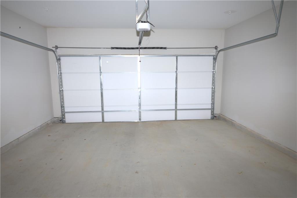 977 Catamaran Court Alpharetta, GA 30005 - Photo 33 of 39 a view of a room with an empty space