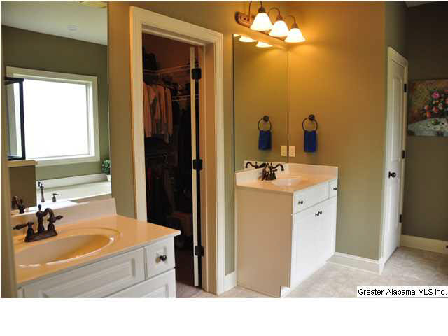 443 Heathersage Road Alabaster, AL 35114 - Photo 17 of 31