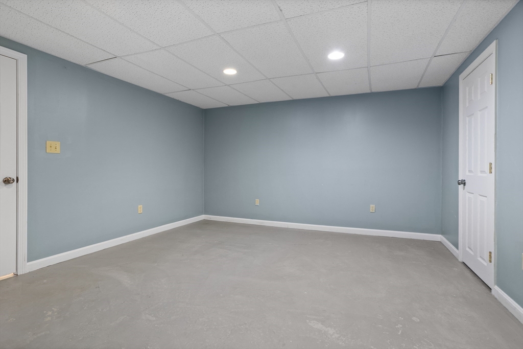 55 Littleton Road, Unit 11B Ayer, MA 01432 - Photo 27 of 33 Gallery Image 27
