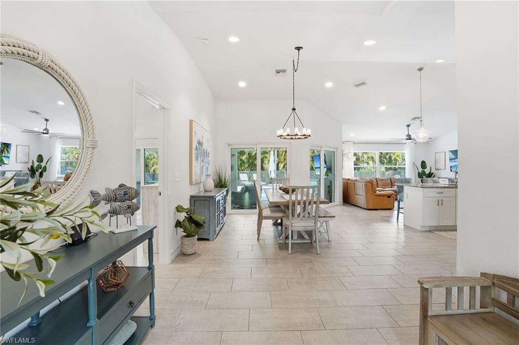 721 Logan Boulevard South Naples, FL 34119 - Photo 5 of 46