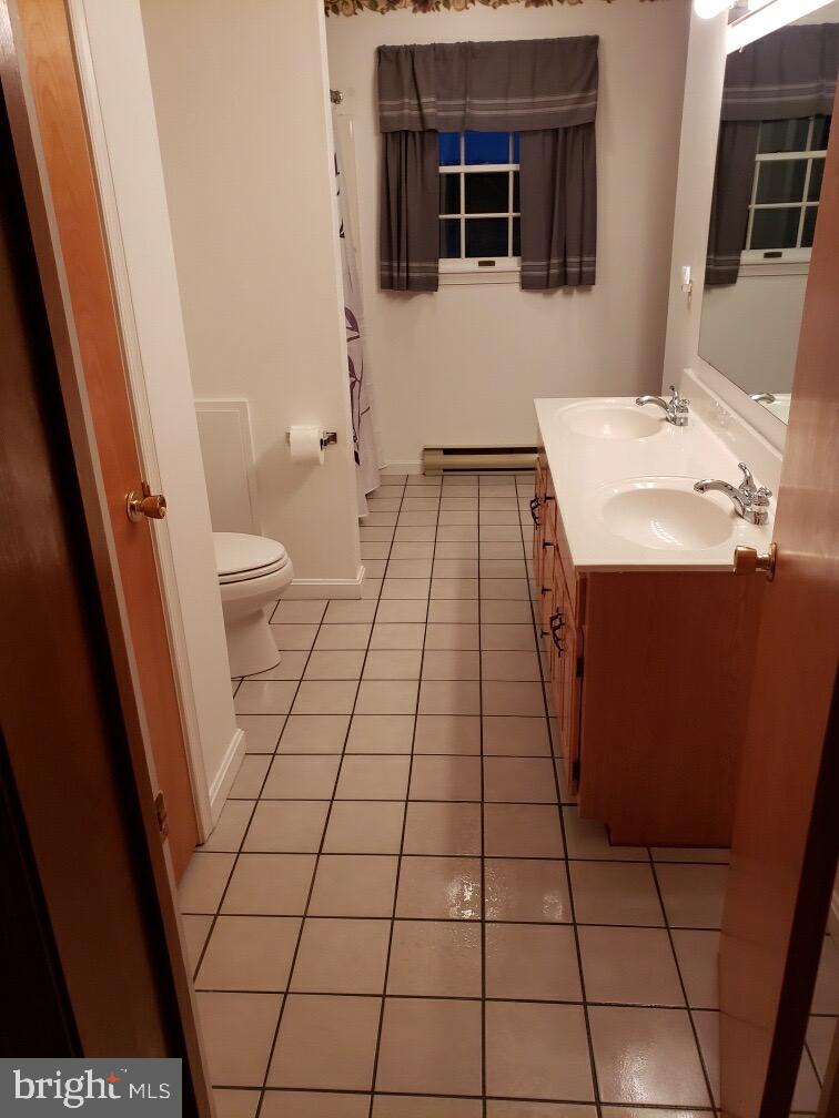 4213 Osborne Road Hurlock, MD 21643 - Photo 21 of 28 Main Bath