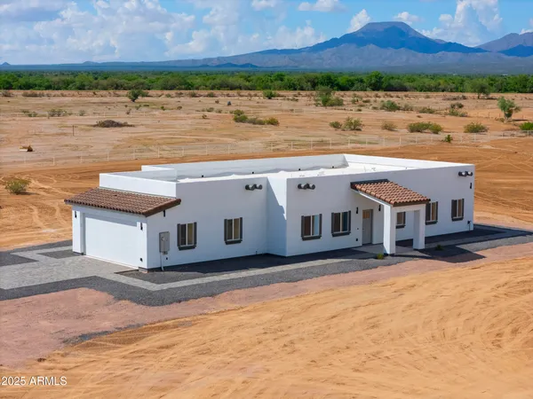 $539,900 | 40179 West Robles Road, Stanfield, AZ 85172