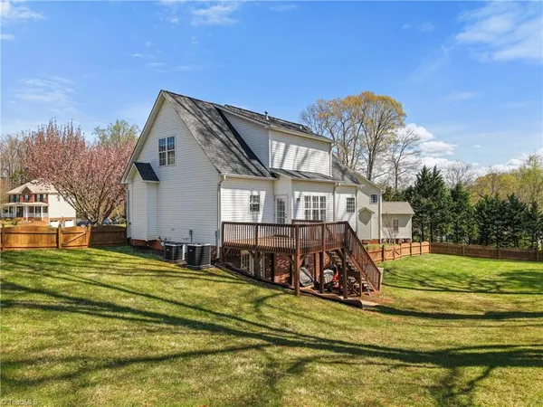 $434,500 | 4000 Clinard Road, Clemmons, NC 27012