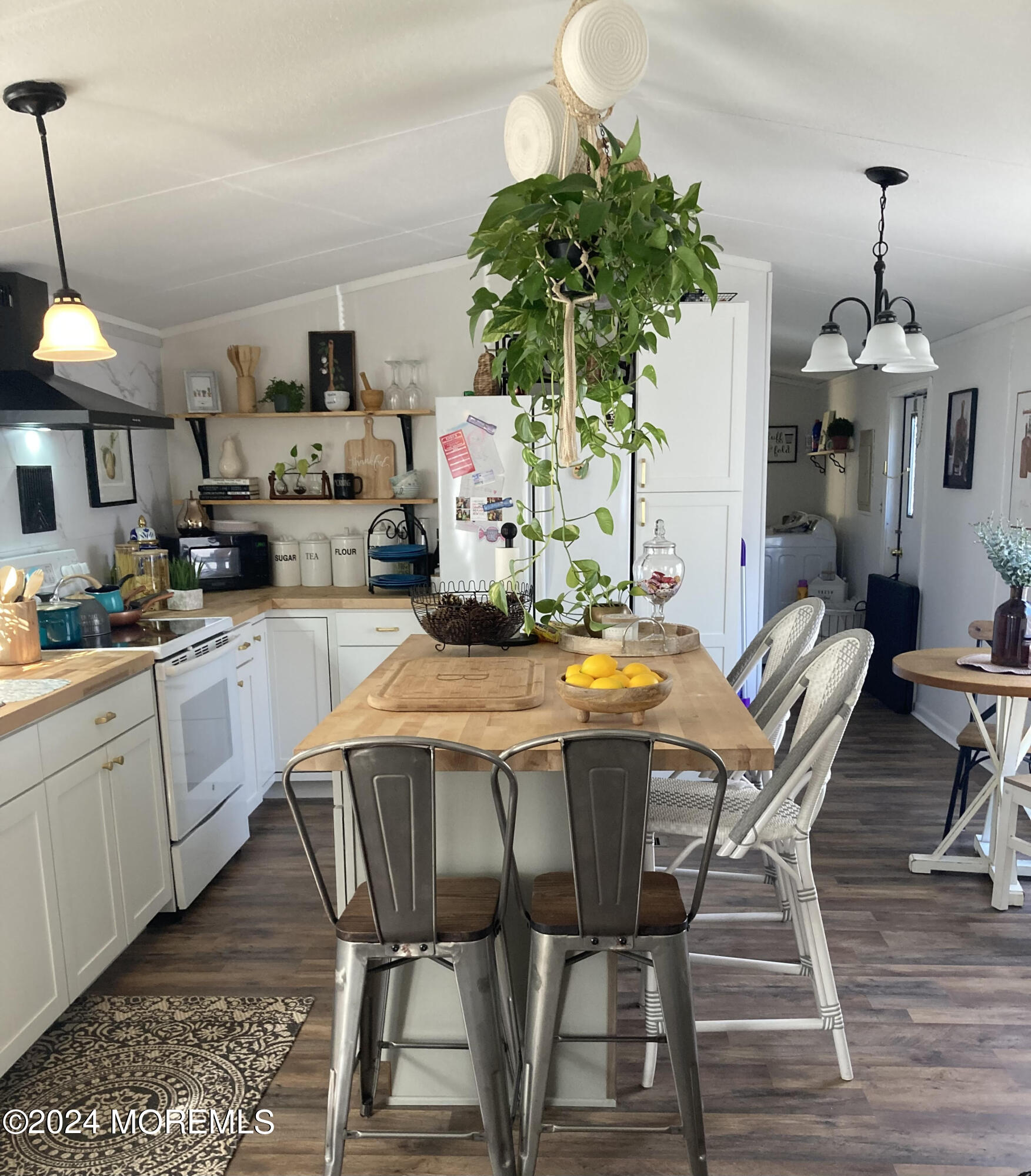8 Nicholas Boulevard Jackson, NJ 08527 - Photo 13 of 32 Kitchen-4