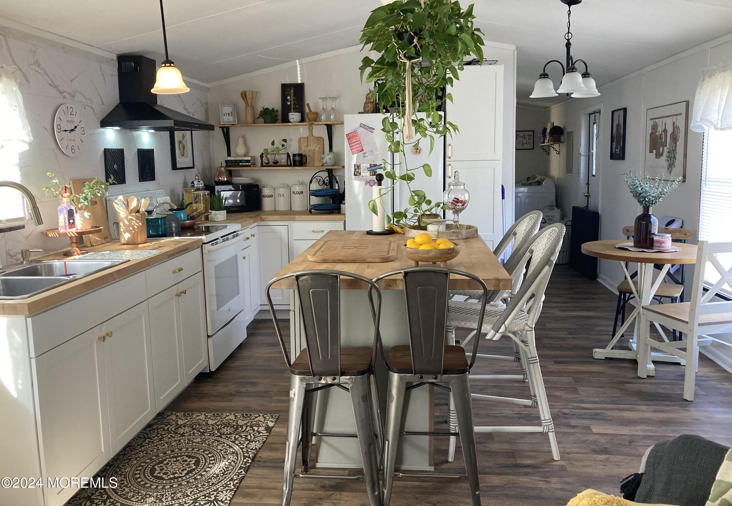 8 Nicholas Boulevard Jackson, NJ 08527 - Photo 3 of 32 Kitchen-17