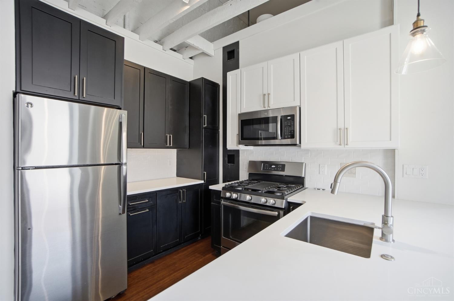 433 Clark Street, Unit B Cincinnati, OH 45203 - Photo 9 of 28