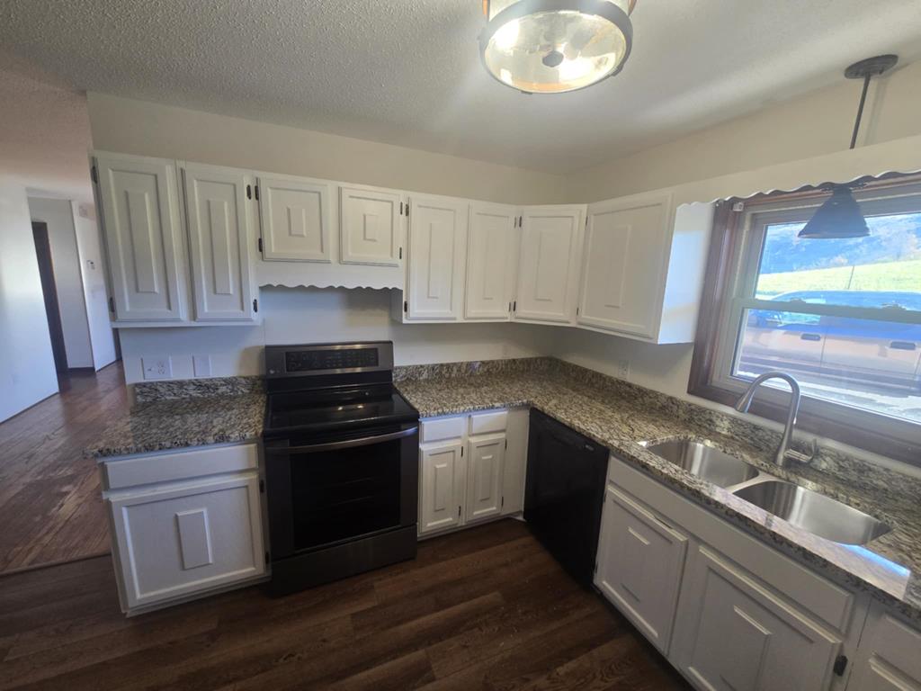 689 Ascue Road Cedar Bluff, VA 24609 - Photo 12 of 42 Gallery Image 12