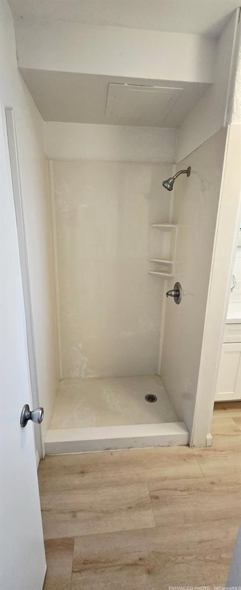 909 University Avenue, Unit 214 Honolulu, HI 96826 - Photo 6 of 13 a bathroom with a shower