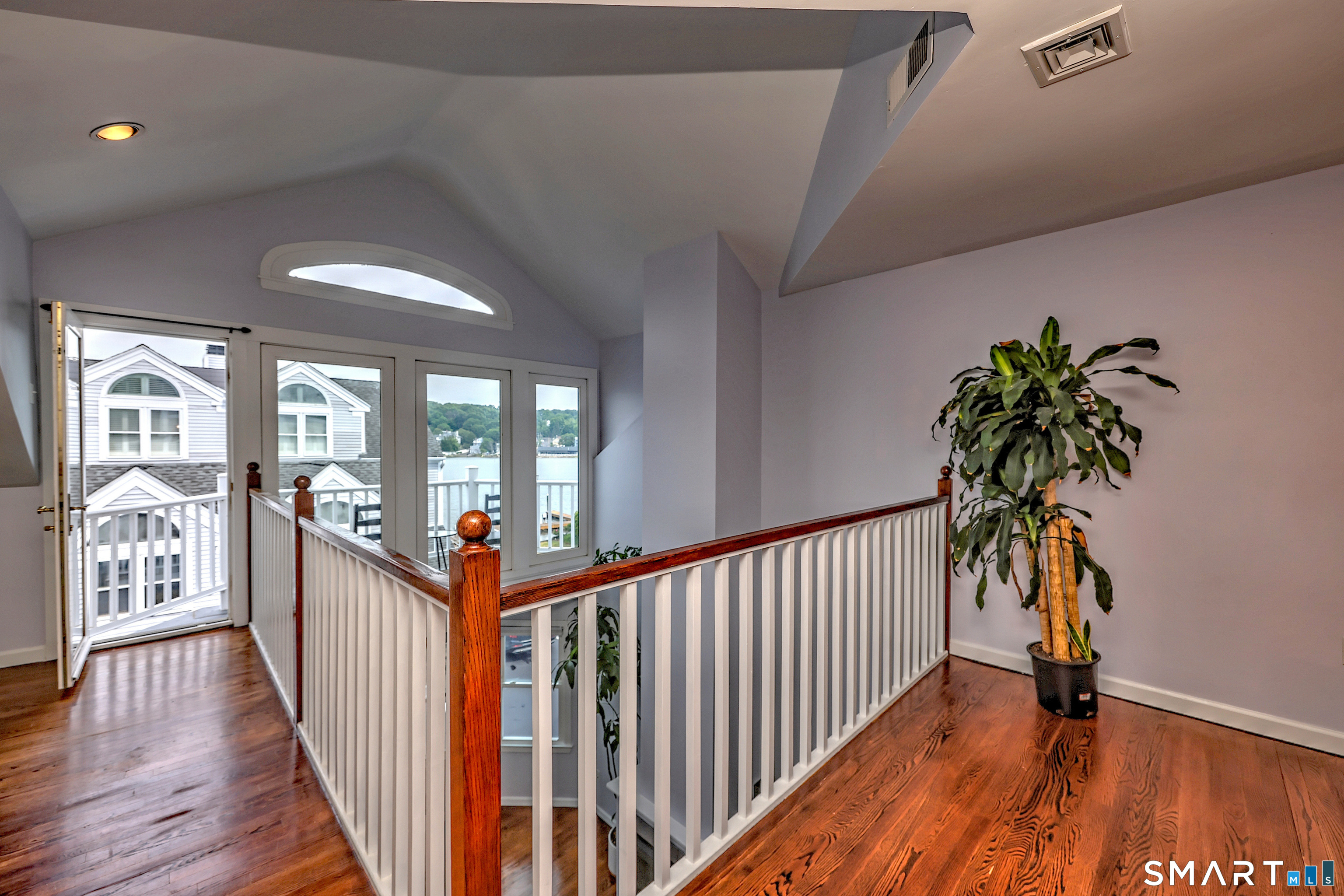 229 Front Street, Unit 1 New Haven, CT 06513 - Photo 19 of 39 Loft