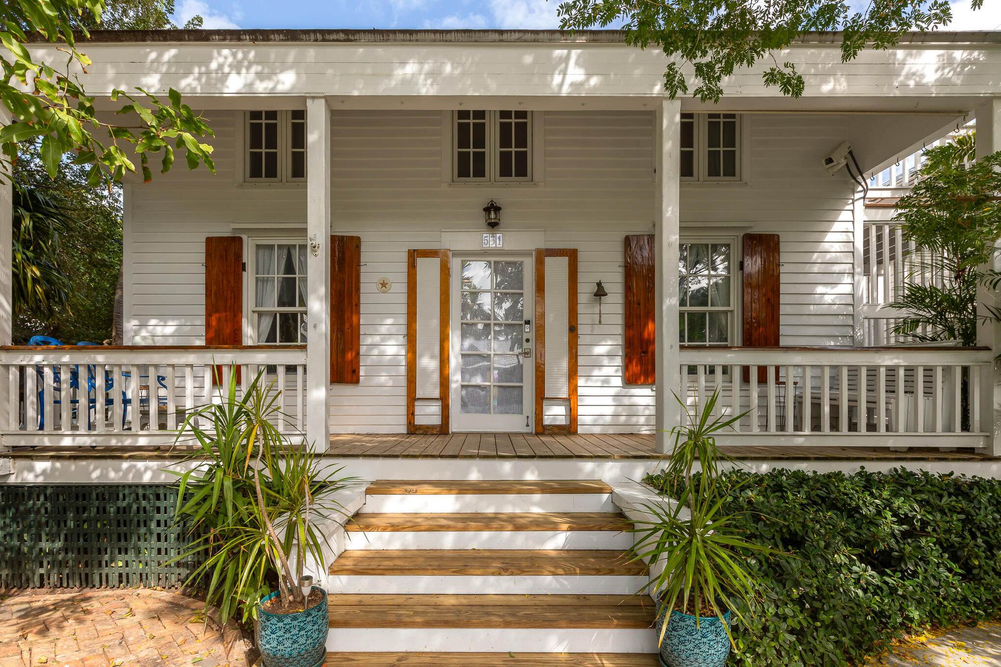 531 Frances Street Key West, FL 33040 - Photo 2 of 26 531 FRANCES ST WEB-3