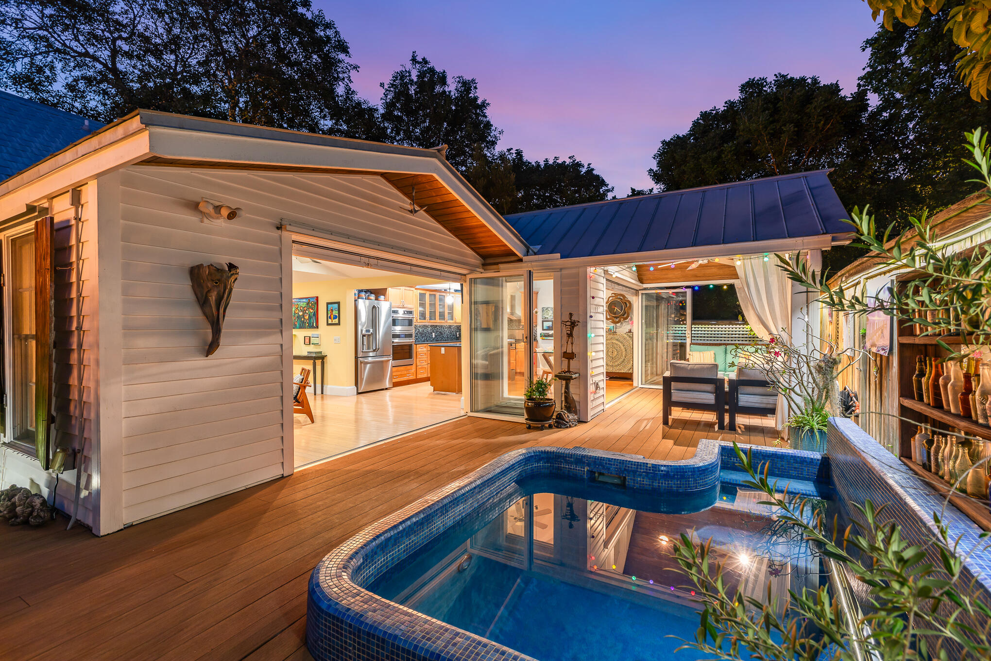 531 Frances Street Key West, FL 33040 - Photo 9 of 26 531 FRANCES ST TWILIGHT WEB-4