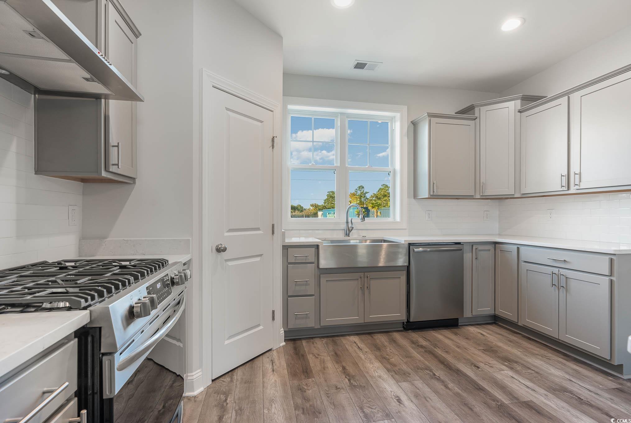 73 Sea Pines Road Pawleys Island, SC 29585 - Photo 5 of 24