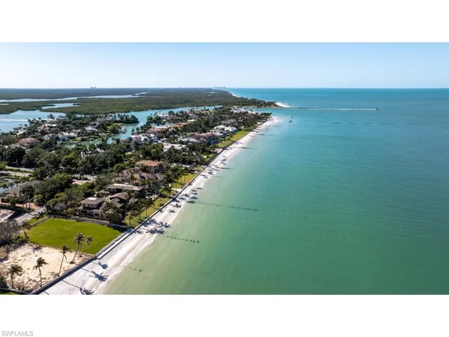 $25,000,000 | 3950 Gordon Drive, Naples, FL 34102