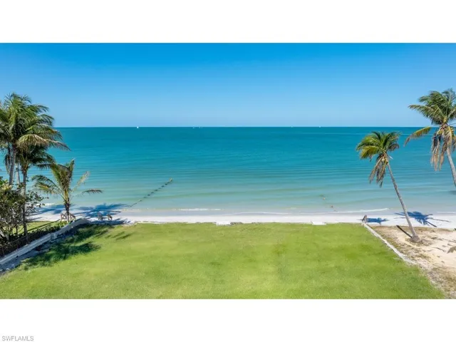 $25,000,000 | 3950 Gordon Drive, Naples, FL 34102