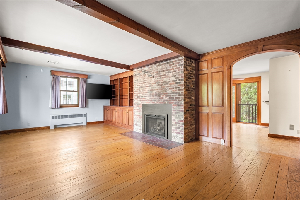 4 Farmland Road Saugus, MA 01906 - Photo 5 of 42 Gallery Image 5