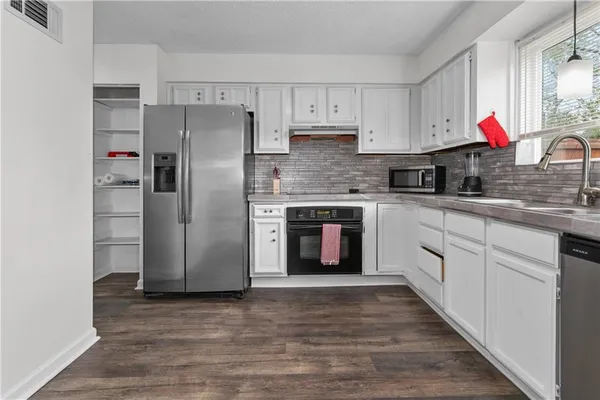 $245,000 | 421 Northeast 90th Terrace, Kansas City, MO 64155