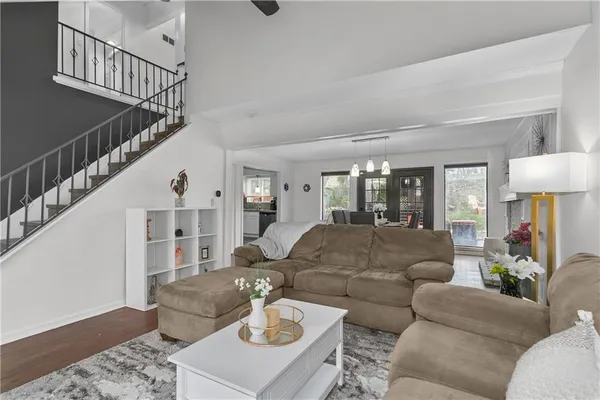 $245,000 | 421 Northeast 90th Terrace, Kansas City, MO 64155