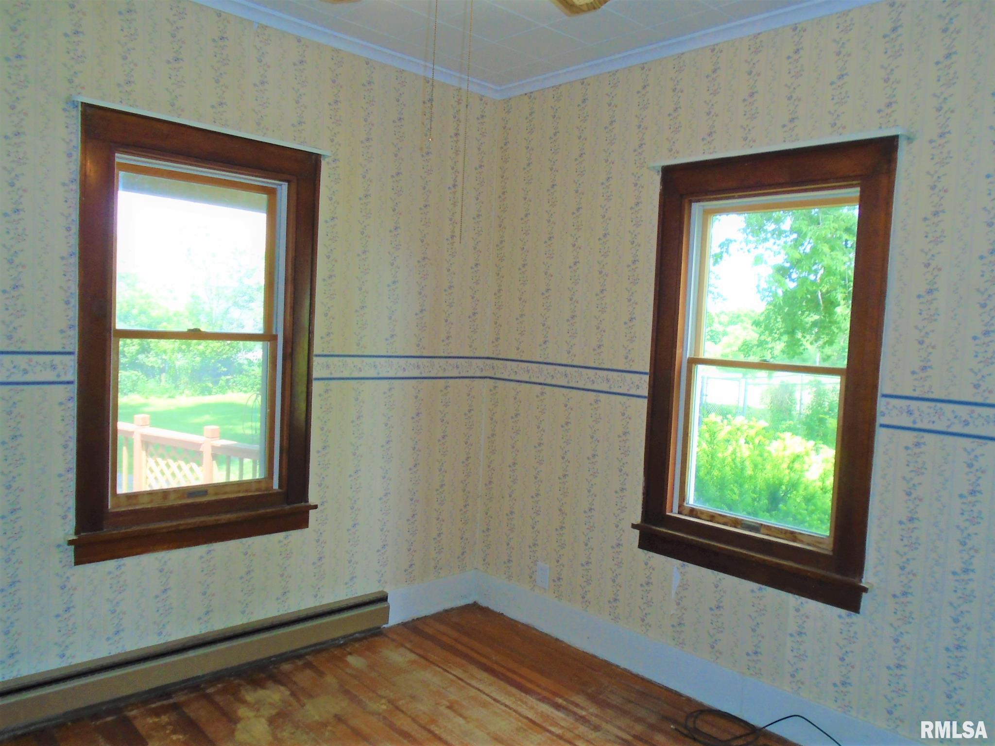 8020 New Liberty Road Walcott, IA 52773 - Photo 7 of 18 Gallery Image 7
