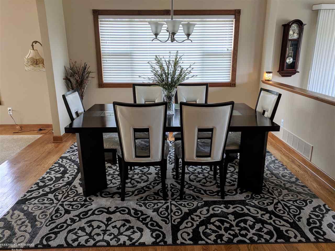 1934 Sundance Ridge Howell, MI 48843 - Photo 18 of 62 Dining Room