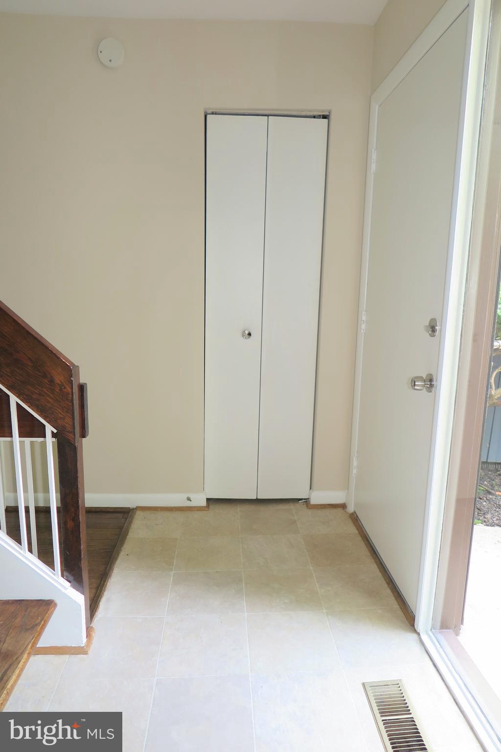 2036 Golf Course Drive Reston, VA 20191 - Photo 2 of 30 Welcoming Foyer