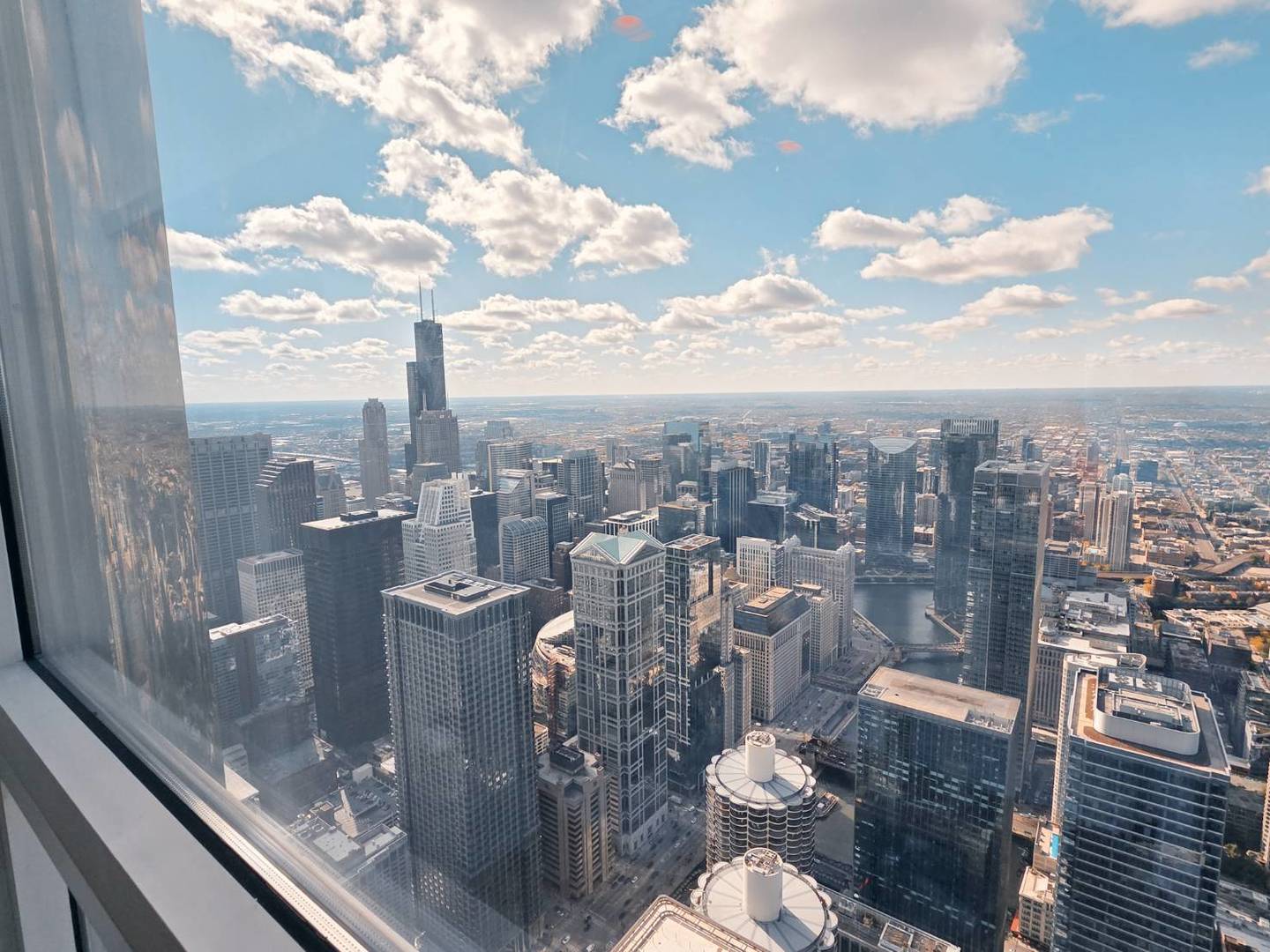 401 North Wabash Avenue, Unit 79C Chicago, IL 60611 - Photo 16 of 38 a view of a city from a balcony