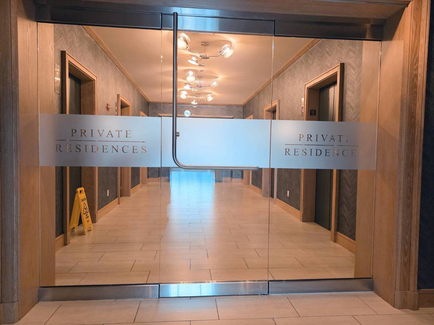 401 North Wabash Avenue, Unit 79C Chicago, IL 60611 - Photo 20 of 38 a view of a hallway with a door