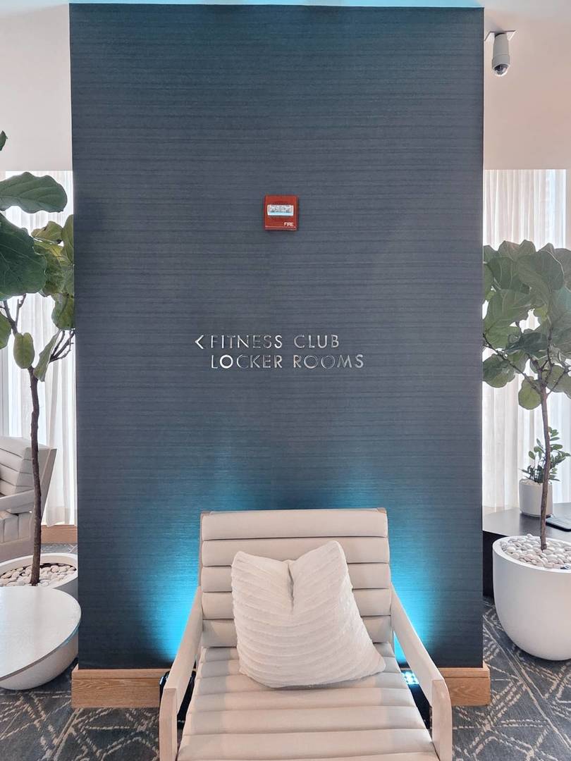 401 North Wabash Avenue, Unit 79C Chicago, IL 60611 - Photo 21 of 38 a bathroom with a sink and a mirror