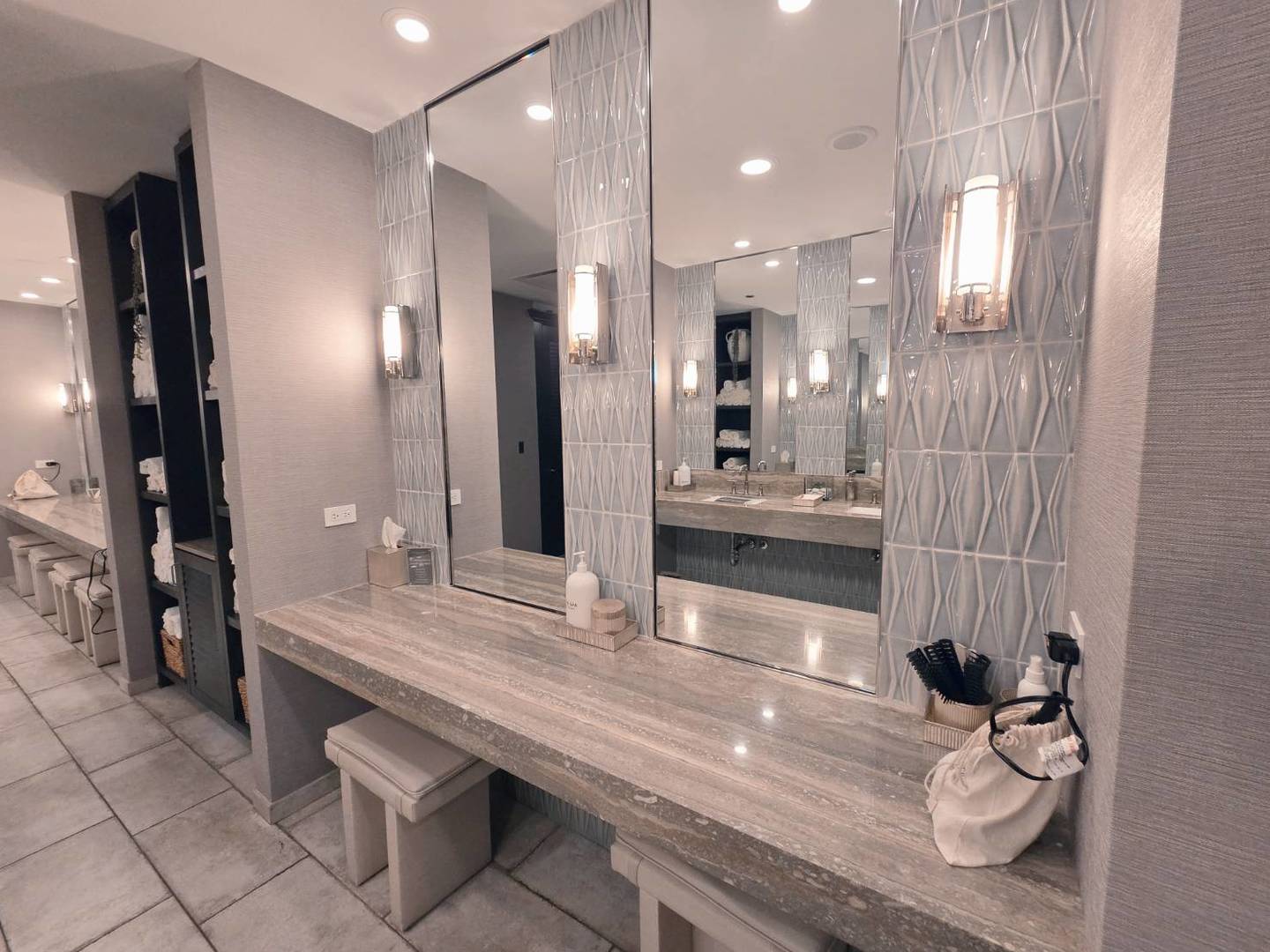 401 North Wabash Avenue, Unit 79C Chicago, IL 60611 - Photo 29 of 38 a bathroom with a sink a toilet and shower