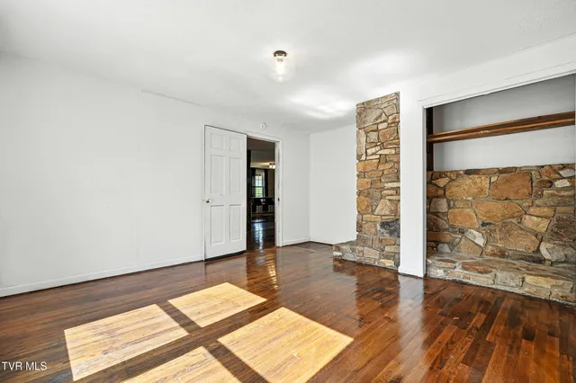 $570,000 | 621 McArthur Avenue, Elizabethton, TN 37643