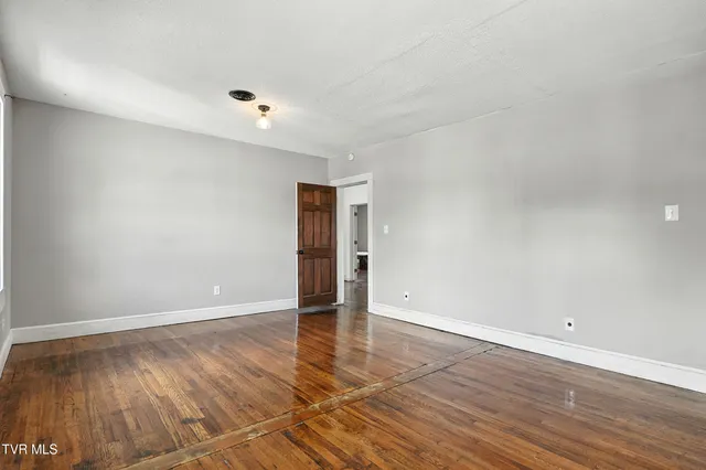 $570,000 | 621 McArthur Avenue, Elizabethton, TN 37643