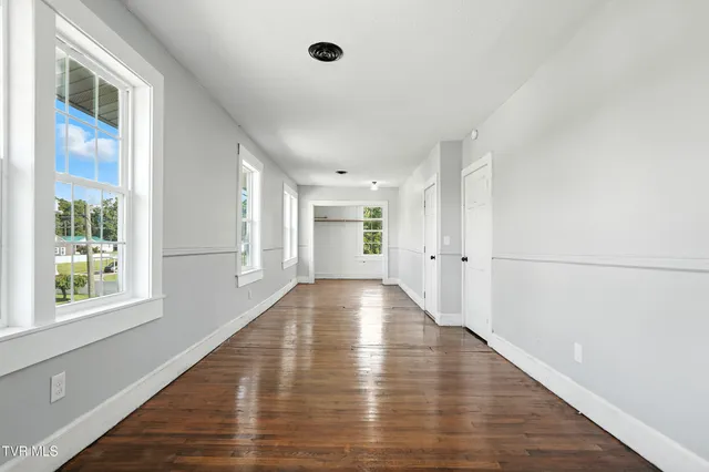 $570,000 | 621 McArthur Avenue, Elizabethton, TN 37643