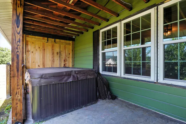 $570,000 | 621 McArthur Avenue, Elizabethton, TN 37643