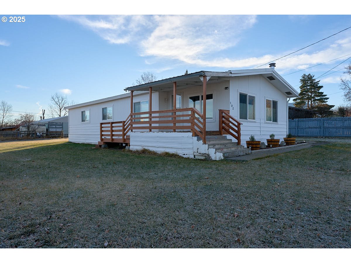 502 South East Street Joseph, OR 97846 - Photo 16 of 21 a view of a house with a yard