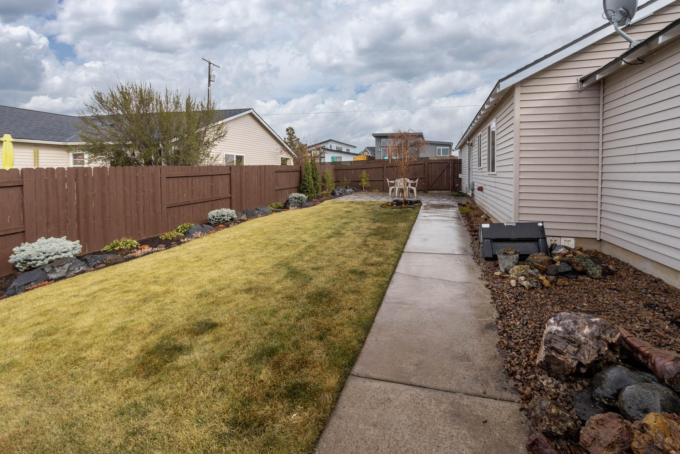 63181 Northeast Boyd Acres Road Bend, OR 97701 - Photo 18 of 25 34