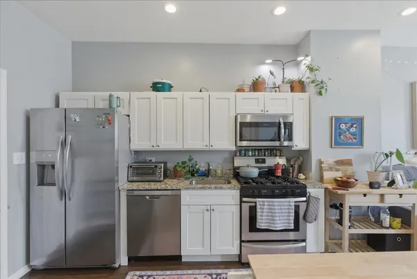 $2,150 | 1654 West Cortland Street, Unit 6, Chicago, IL 60622