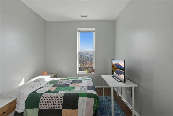 $2,150 | 1654 West Cortland Street, Unit 6, Chicago, IL 60622