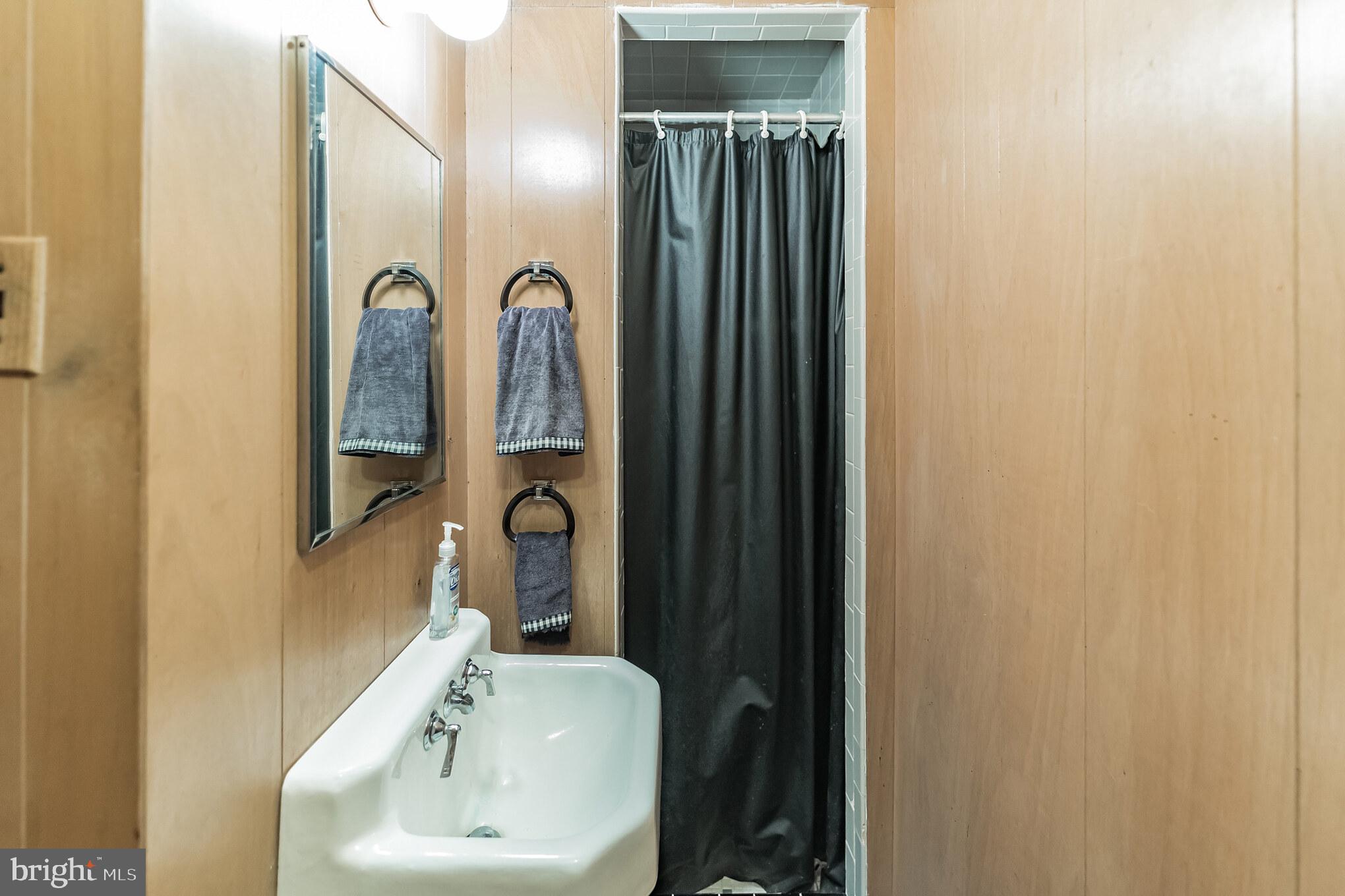 3881 Gradyville Road Newtown Square, PA 19073 - Photo 41 of 55 walk out lower level full bath