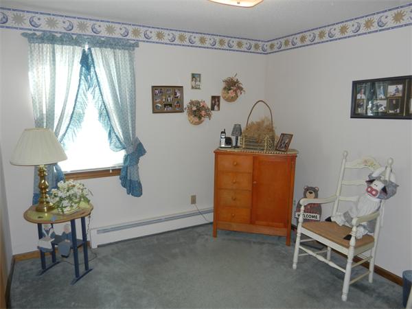 25 Sagamore Road West Springfield, MA 01089 - Photo 14 of 30 a living room with a window and a table