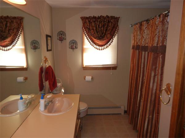 25 Sagamore Road West Springfield, MA 01089 - Photo 20 of 30 a bathroom with a sink and a mirror