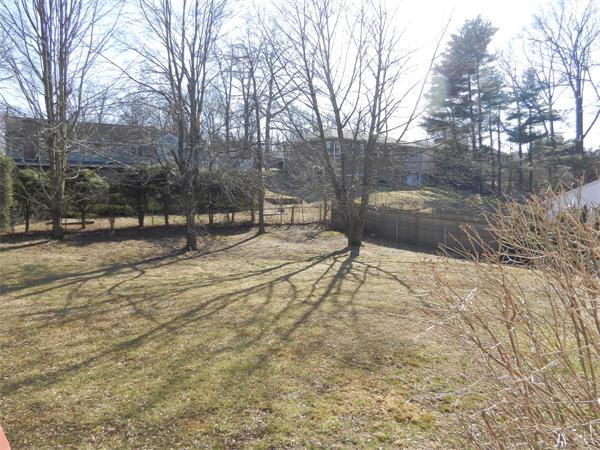 25 Sagamore Road West Springfield, MA 01089 - Photo 30 of 30 a view of outdoor space with trees