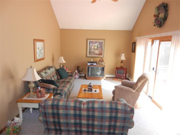 25 Sagamore Road West Springfield, MA 01089 - Photo 7 of 30 a living room with furniture rug and window