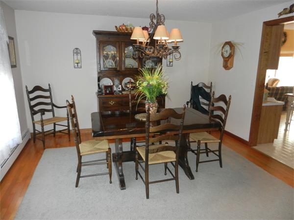 25 Sagamore Road West Springfield, MA 01089 - Photo 8 of 30 a dining room with furniture and chandelier