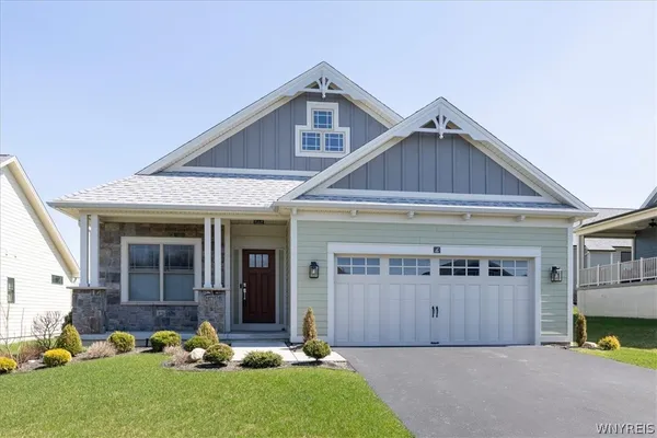 $609,000 | 6 Creekstone Drive, Unit 6, East Aurora, NY 14052