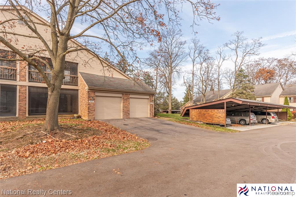 29705 Pine Ridge Circle, Unit 35 Farmington Hills, MI 48331 - Photo 19 of 29