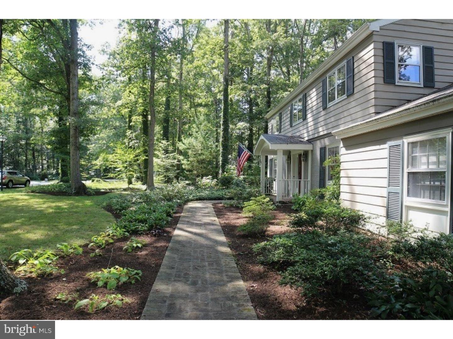 107 Fox Hall Road Dover, DE 19904 - Photo 2 of 25 Front Yard