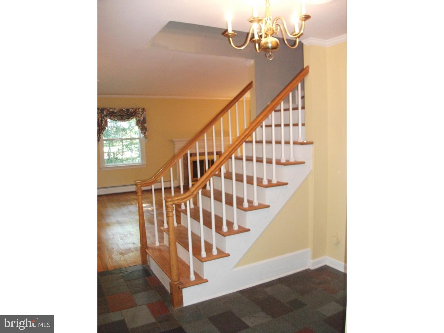 107 Fox Hall Road Dover, DE 19904 - Photo 6 of 25 Foyer