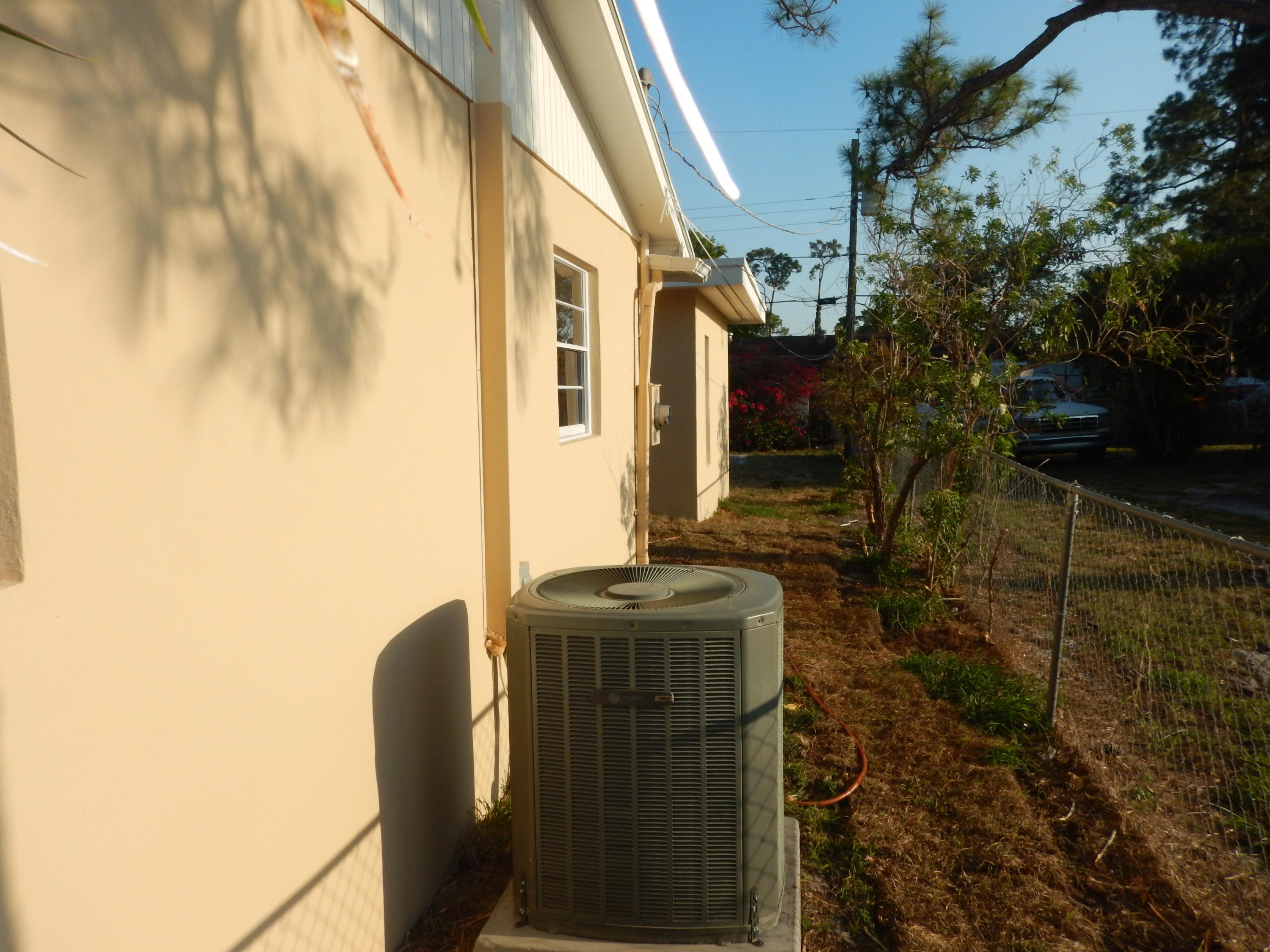 5662 Papaya Road West Palm Beach, FL 33413 - Photo 19 of 19 DSCN9550