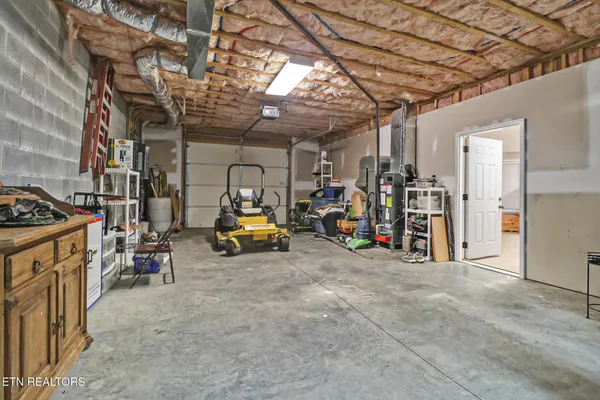 $599,900 | 5424 Wilder Road, Grimsley, TN 38565